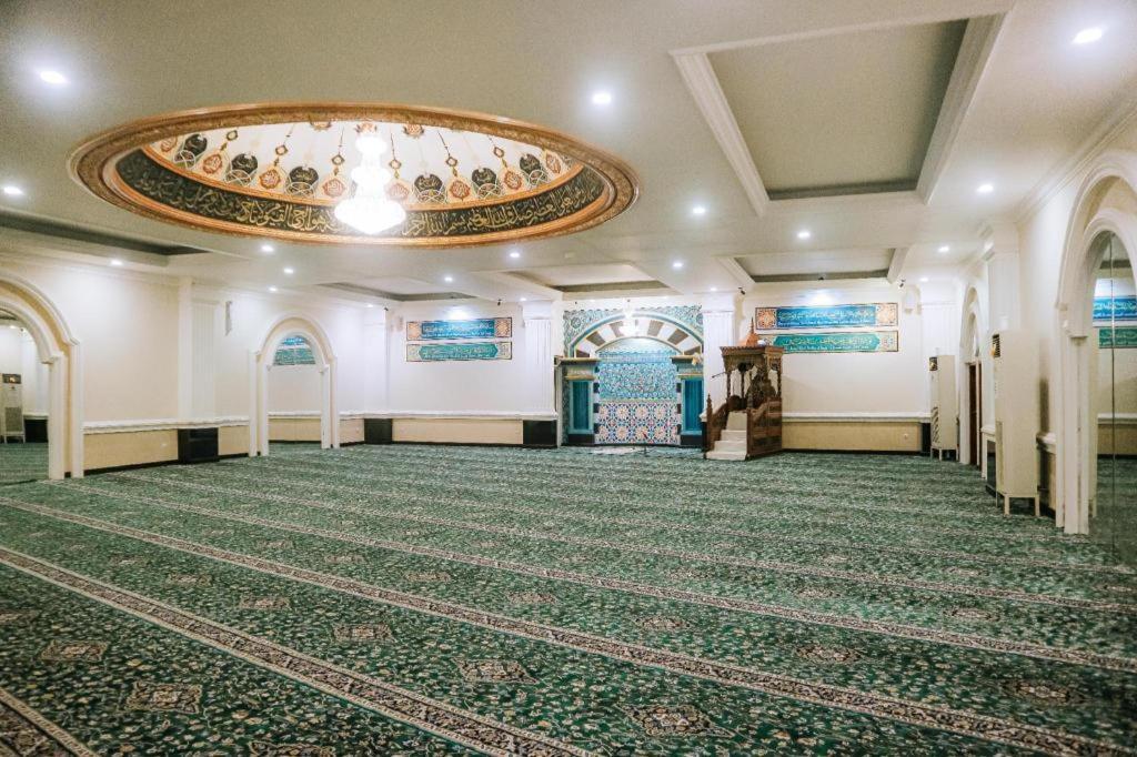 Grand Qin Hotel Banjarbaru Kültér fotó