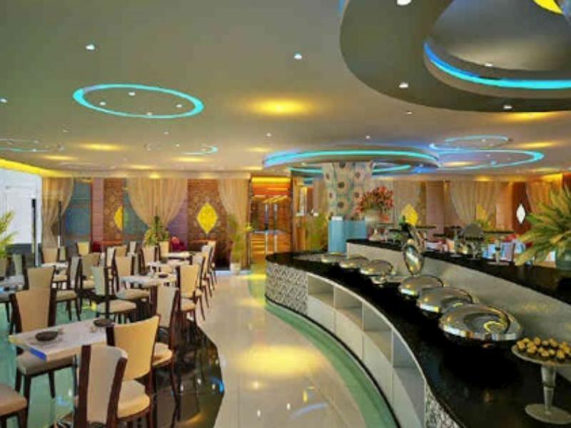 Grand Qin Hotel Banjarbaru Kültér fotó